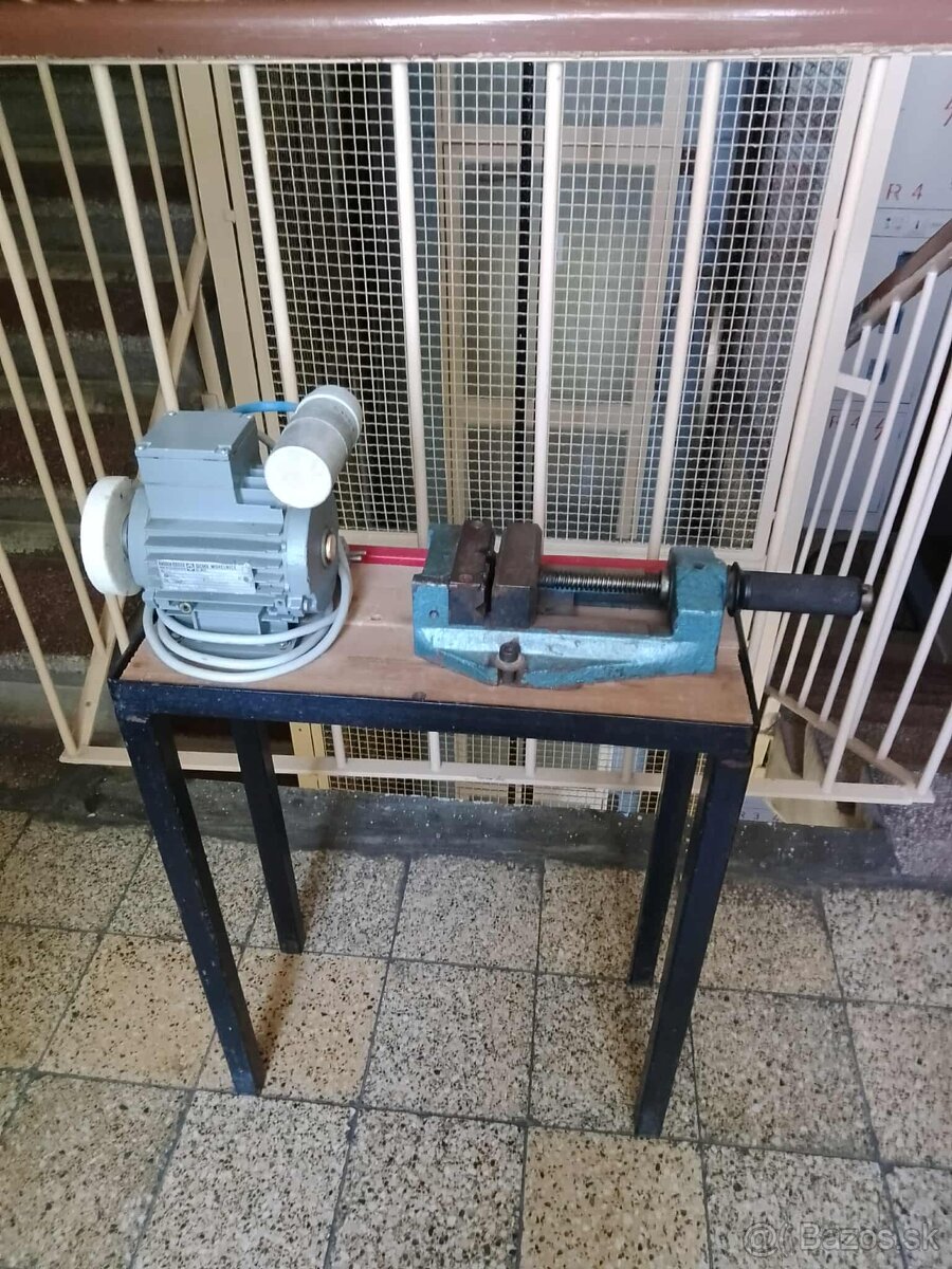Pracovný stôl + zverák a elektrická brúska