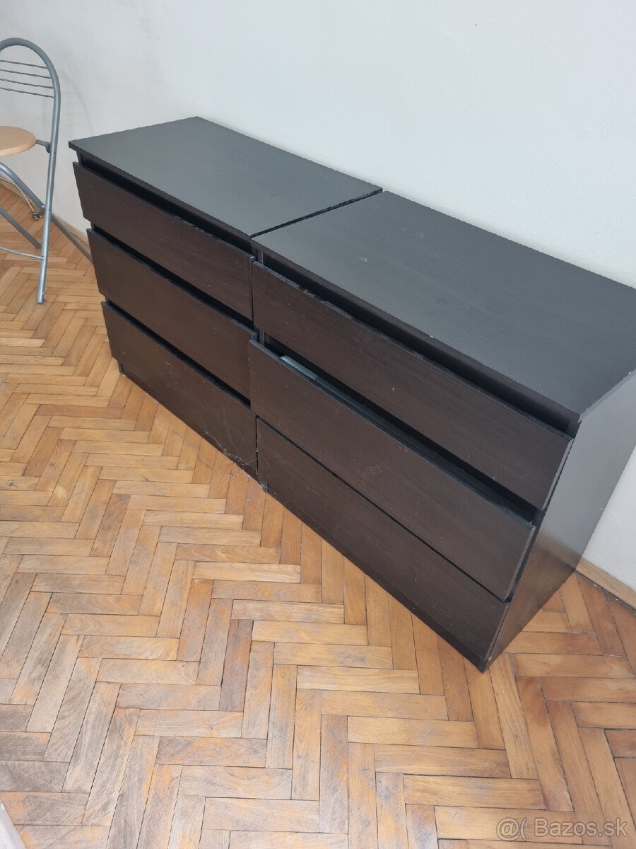 2 komody 70x70x40cm kazda 20 eur