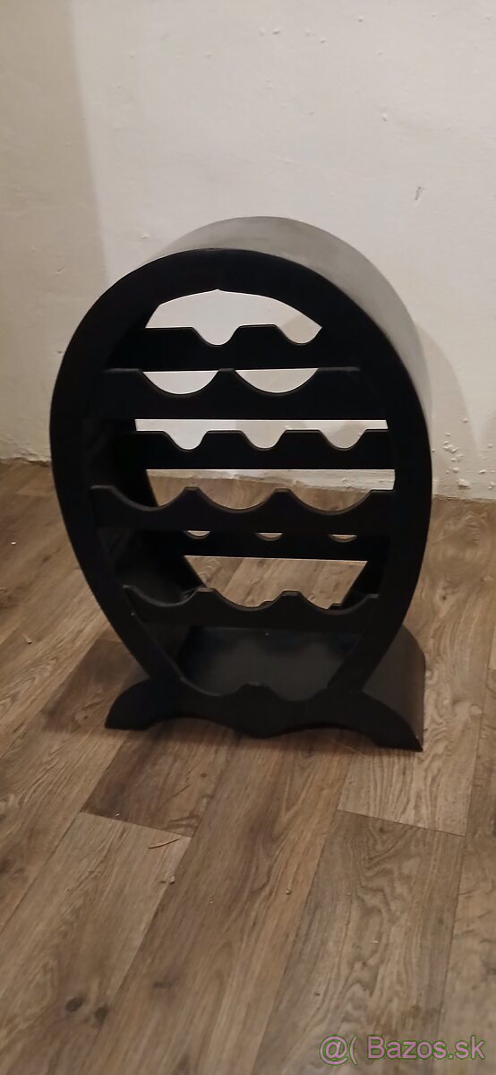 Predám stojan na vino