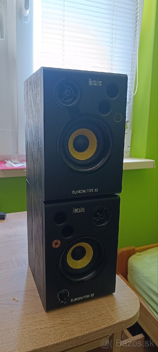 Predám štúdiové monitory Hercules na opravu