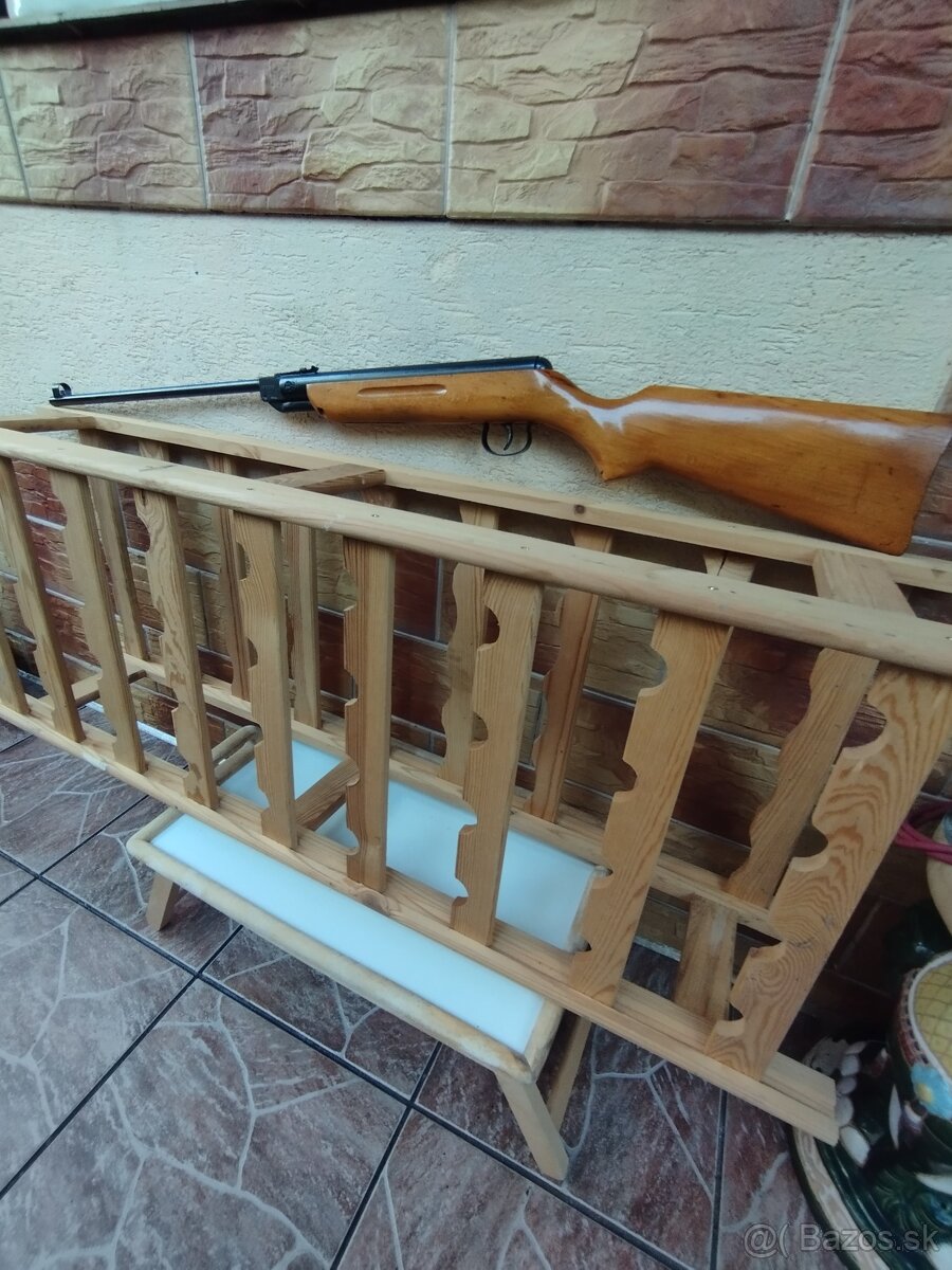 Vzduchovka slávia 620 pôvodný zachovalý stav