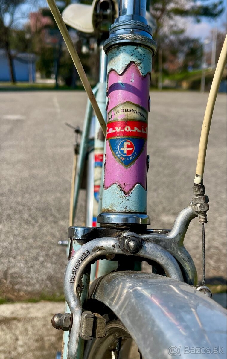 FAVORIT 1969 retro dámsky