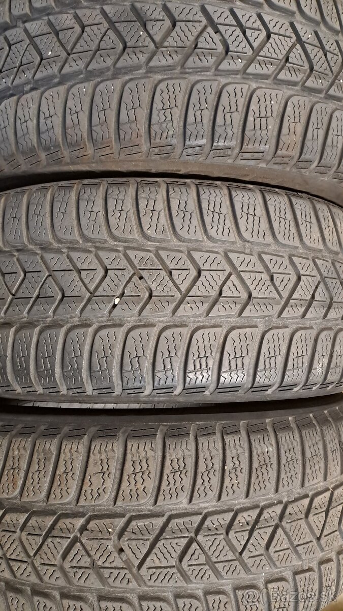 Predám 3ks jazdené 215/55r17-98H Pirelli