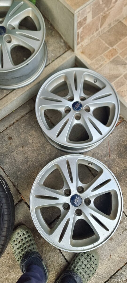 Original disky ford galaxy 16"