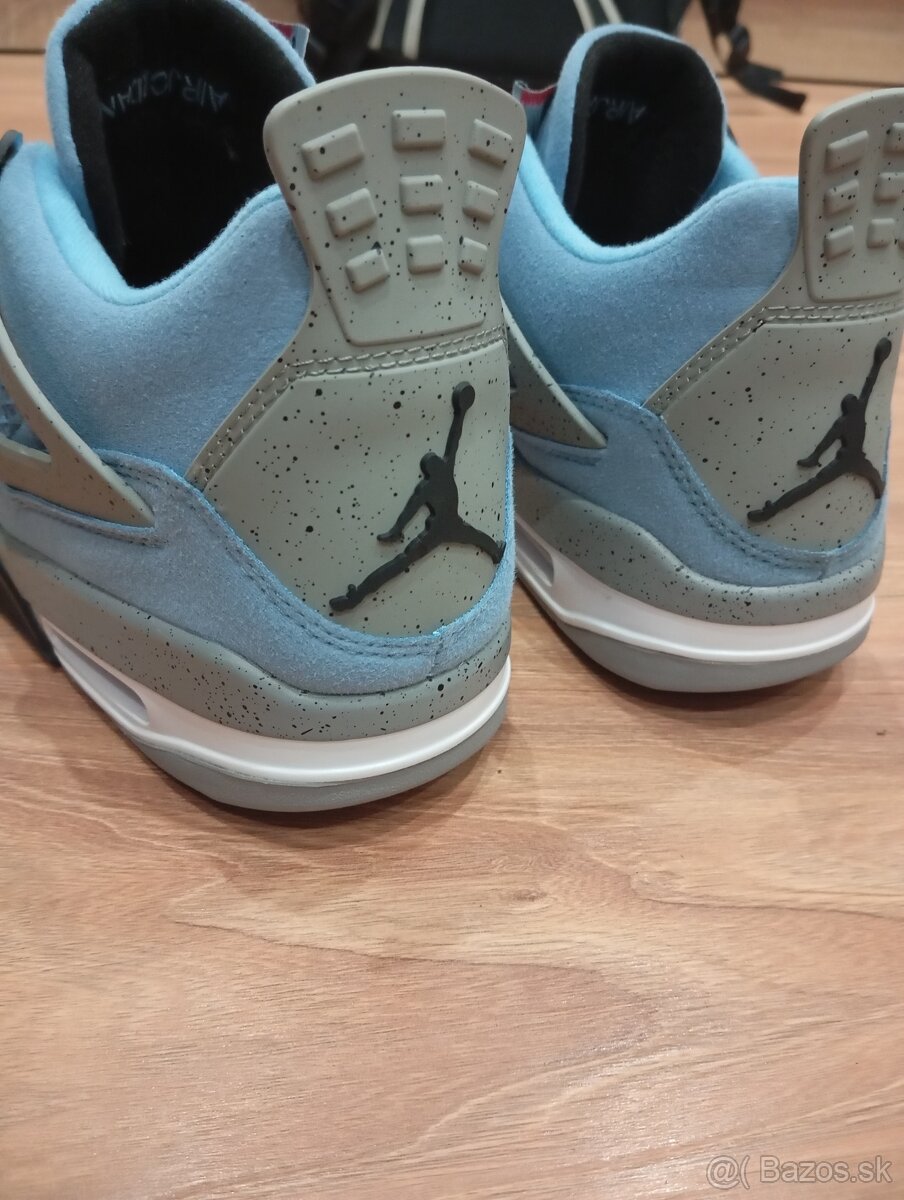 Jordan 4 university blue
