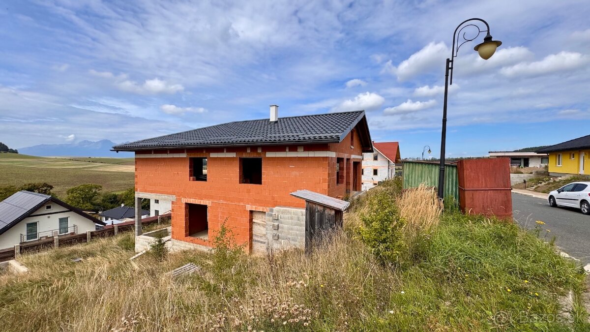 Rodinný dom vo Vlkovej – ideálne miesto pre Vašu budúcnosť