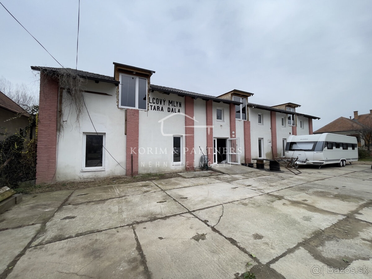 Jedinečná polyfunčná budova na hlavnom cestnom ťahu cez Hurb