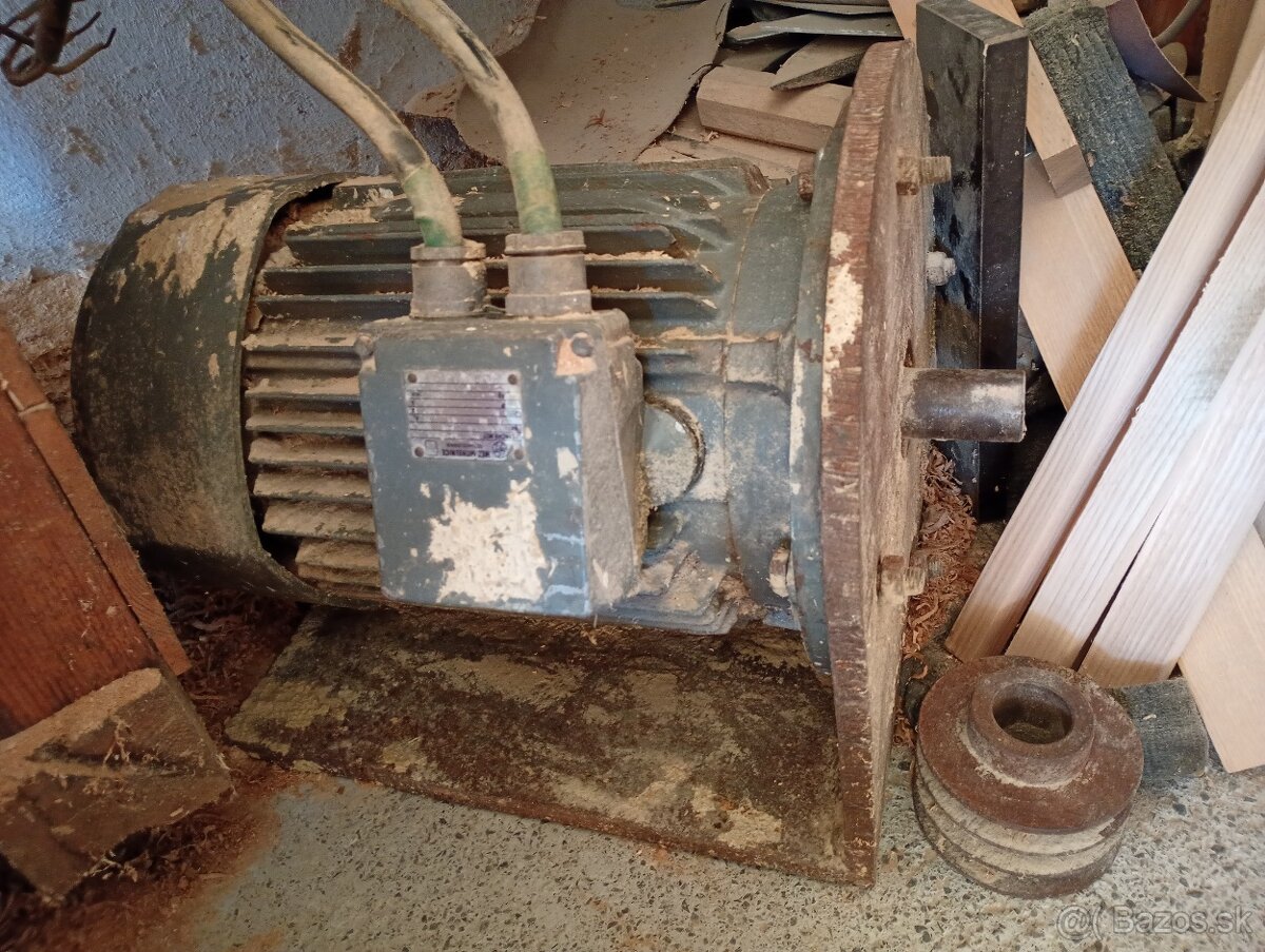 Predám elektromotor prírubový 7,5 KW