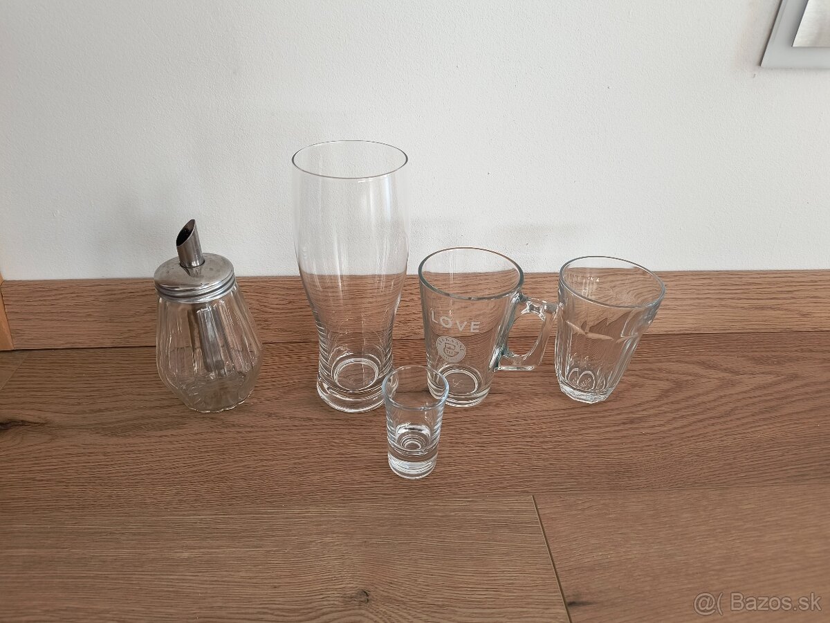 Darujem cukorničku a sklenené poháre