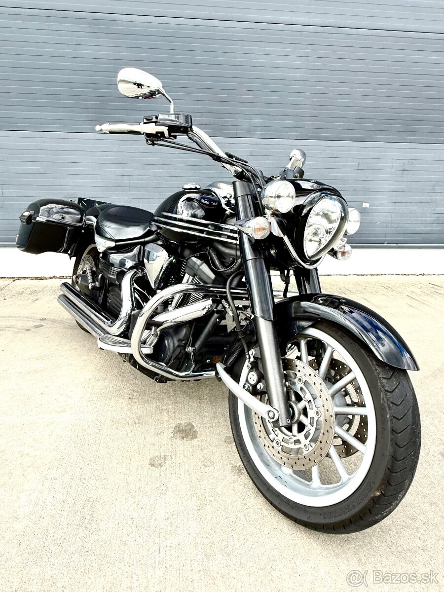 Yamaha XV 1900 midnight star stratoliner