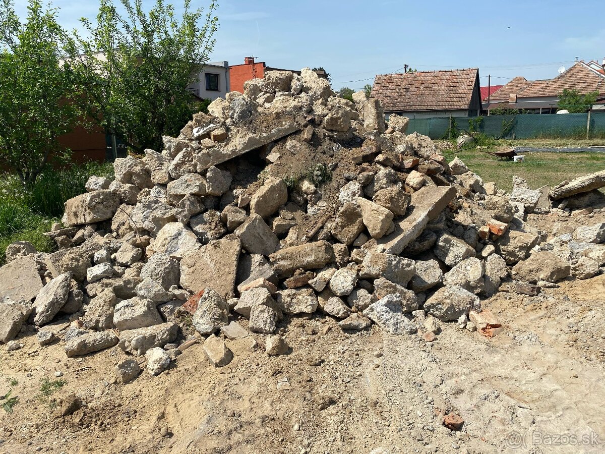 Zásypový materiál