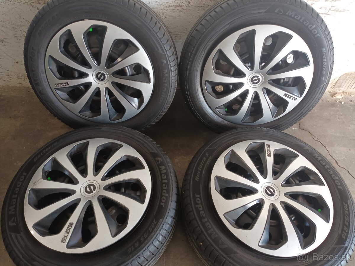 Letné 205/55 r16 na diskoch 5x114,3 r16 KIA ,Hyundai