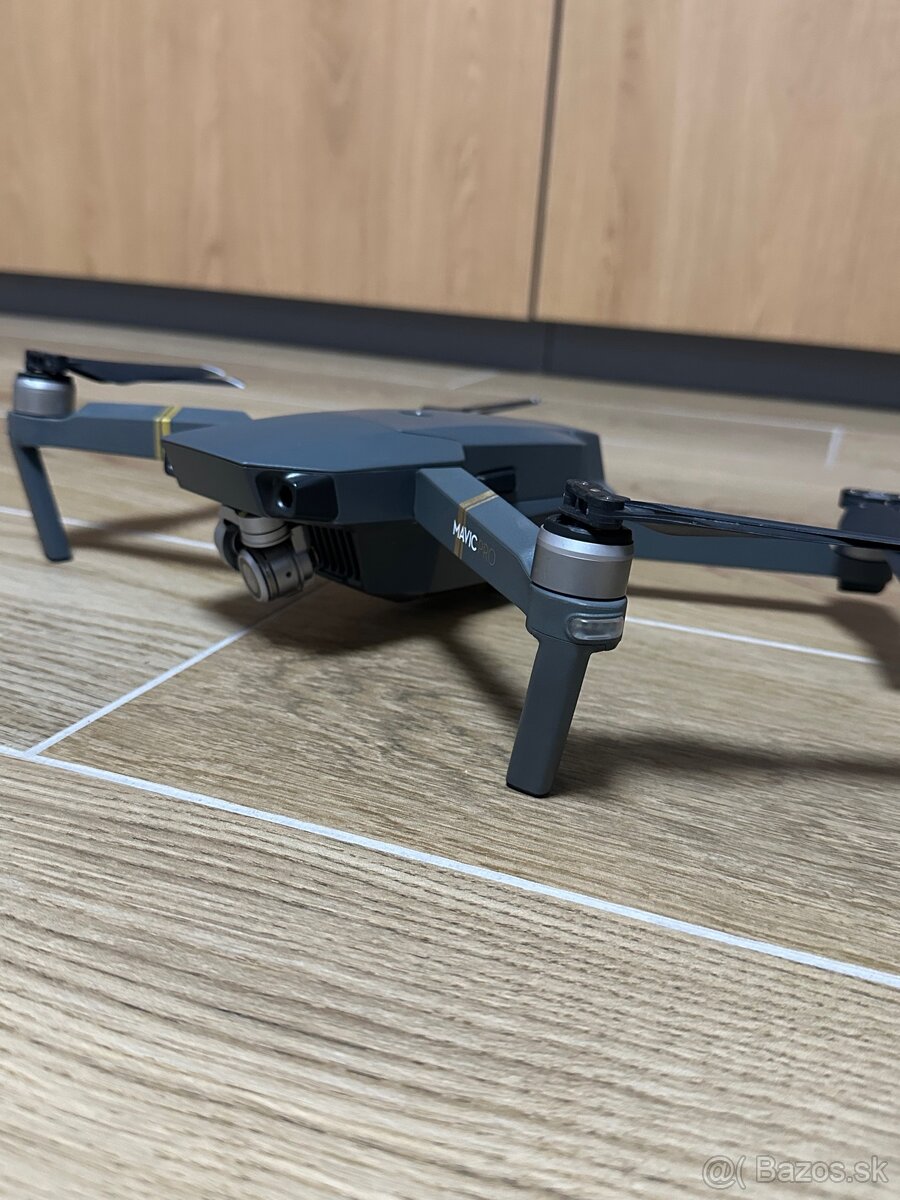 DJI Mavic Pro + 8x batéria + ovládač + príslušenstvo