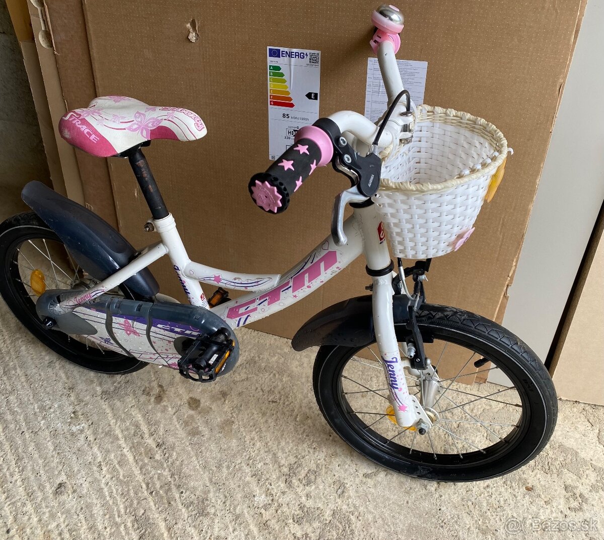 Dievčenský bicykel