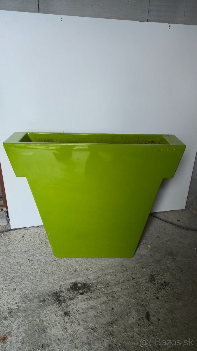 Kvetináč zelený dizajnový 90x75x20cm