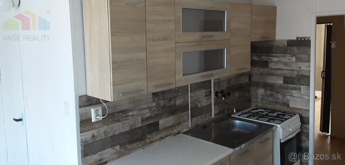 Predaj 3 izbový byt s balkónom