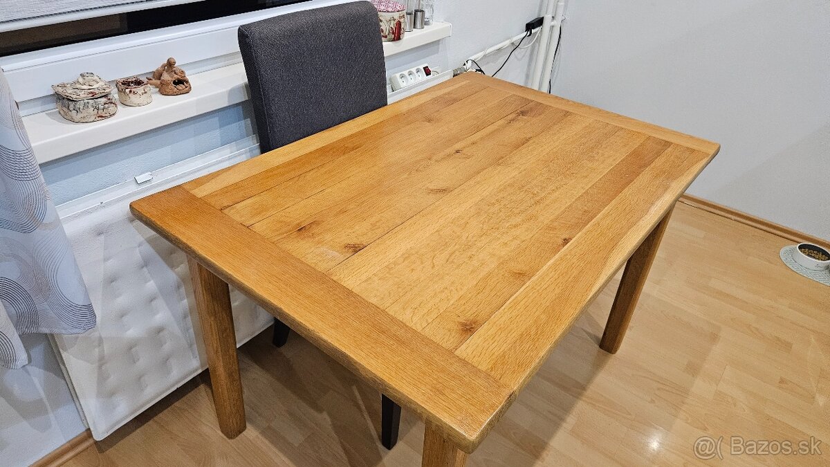 Predám používaný kuchynský stôl