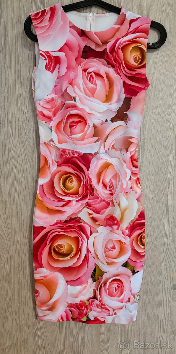 Krásne šaty zn.SUGARBIRD