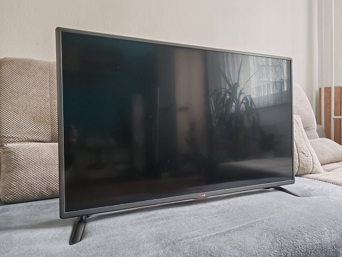TV LG 42" (106cm)