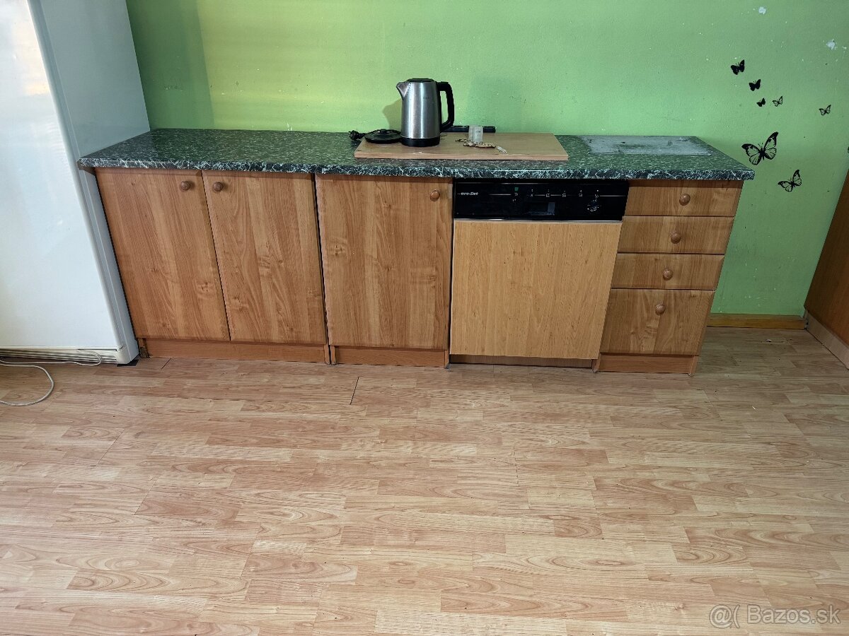 Kuchynská linka