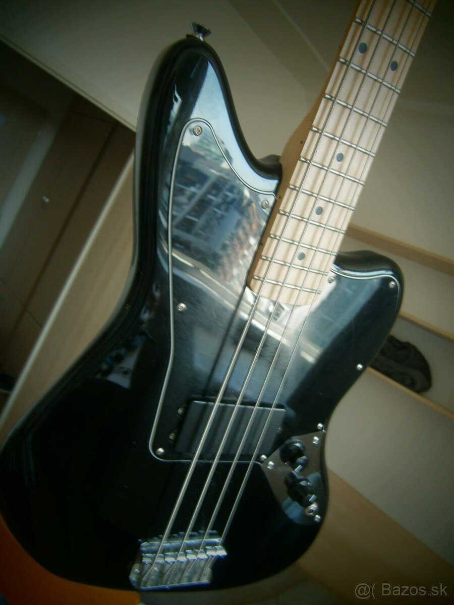 Fender Squier Affinity Series Jaguar Bass