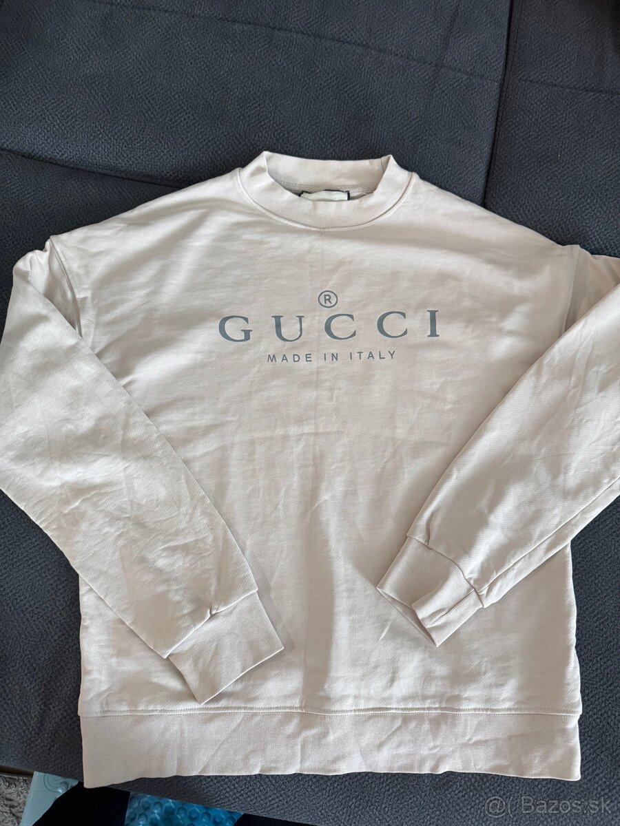 Gucci sveter