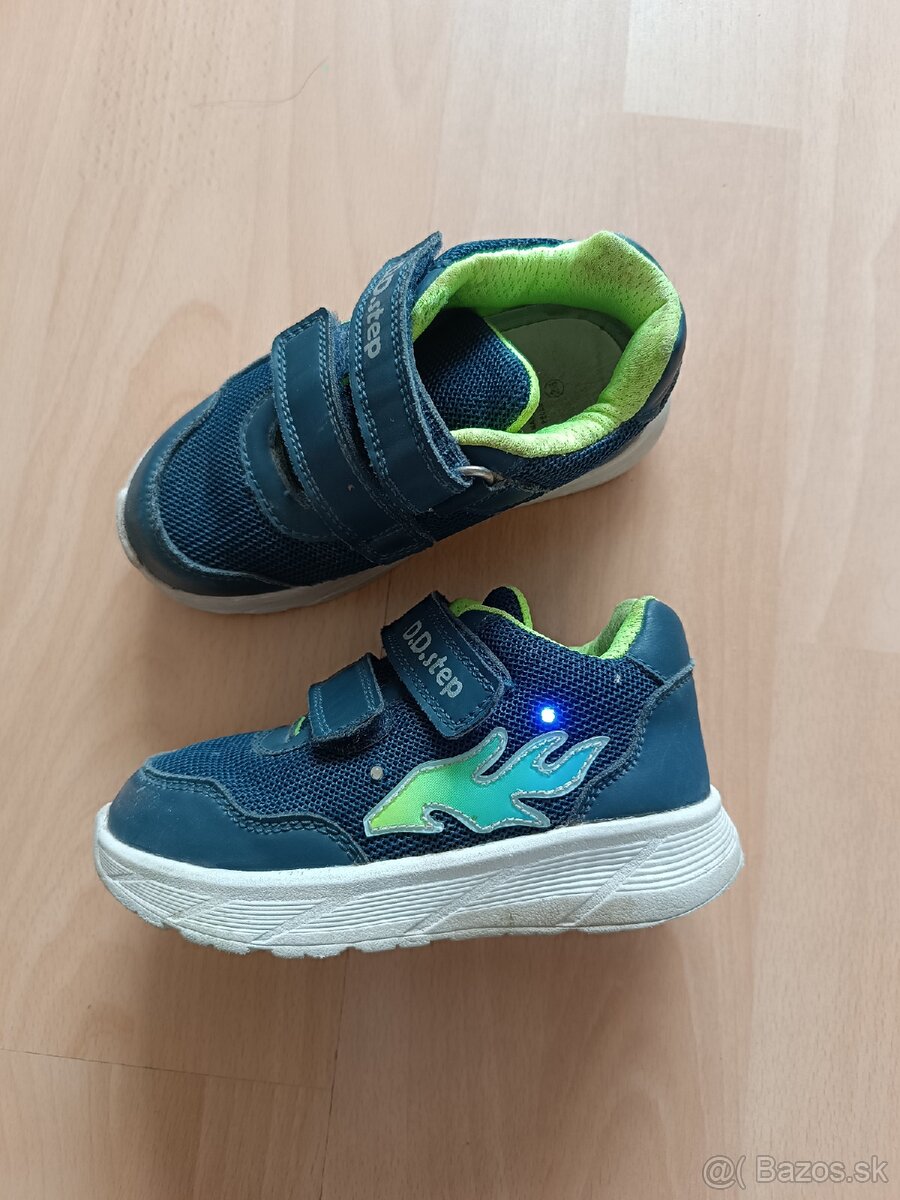 D.d.step tenisky č.26