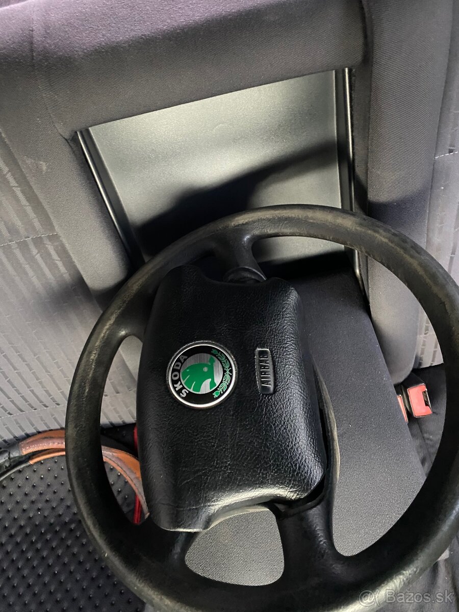 Volant octavia 1 komplet
