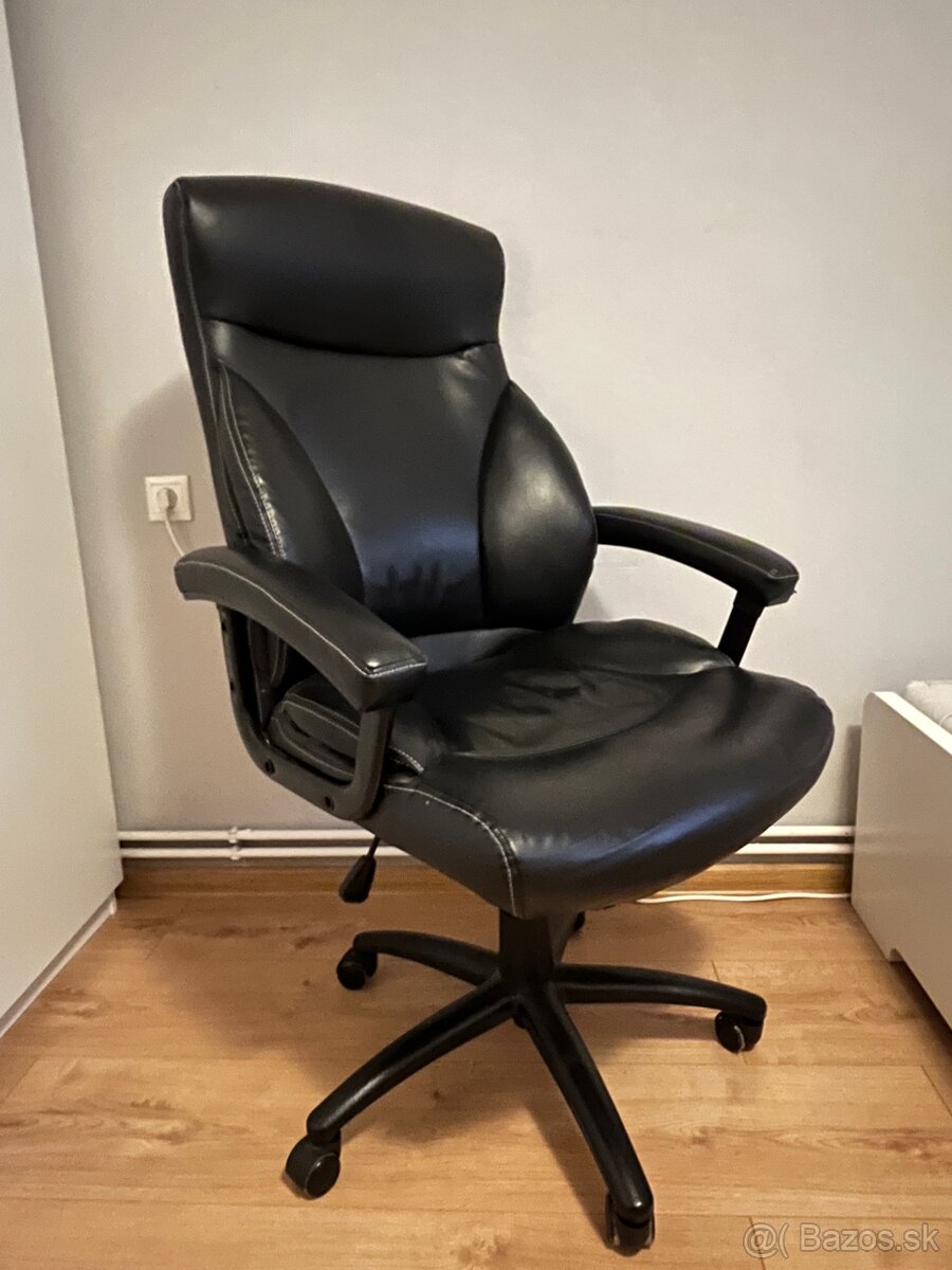 Kancelárske kreslo