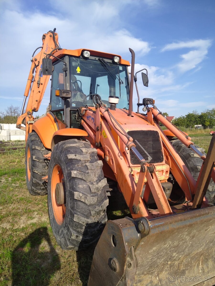 Predám traktorbager Hitachi FB 200.2