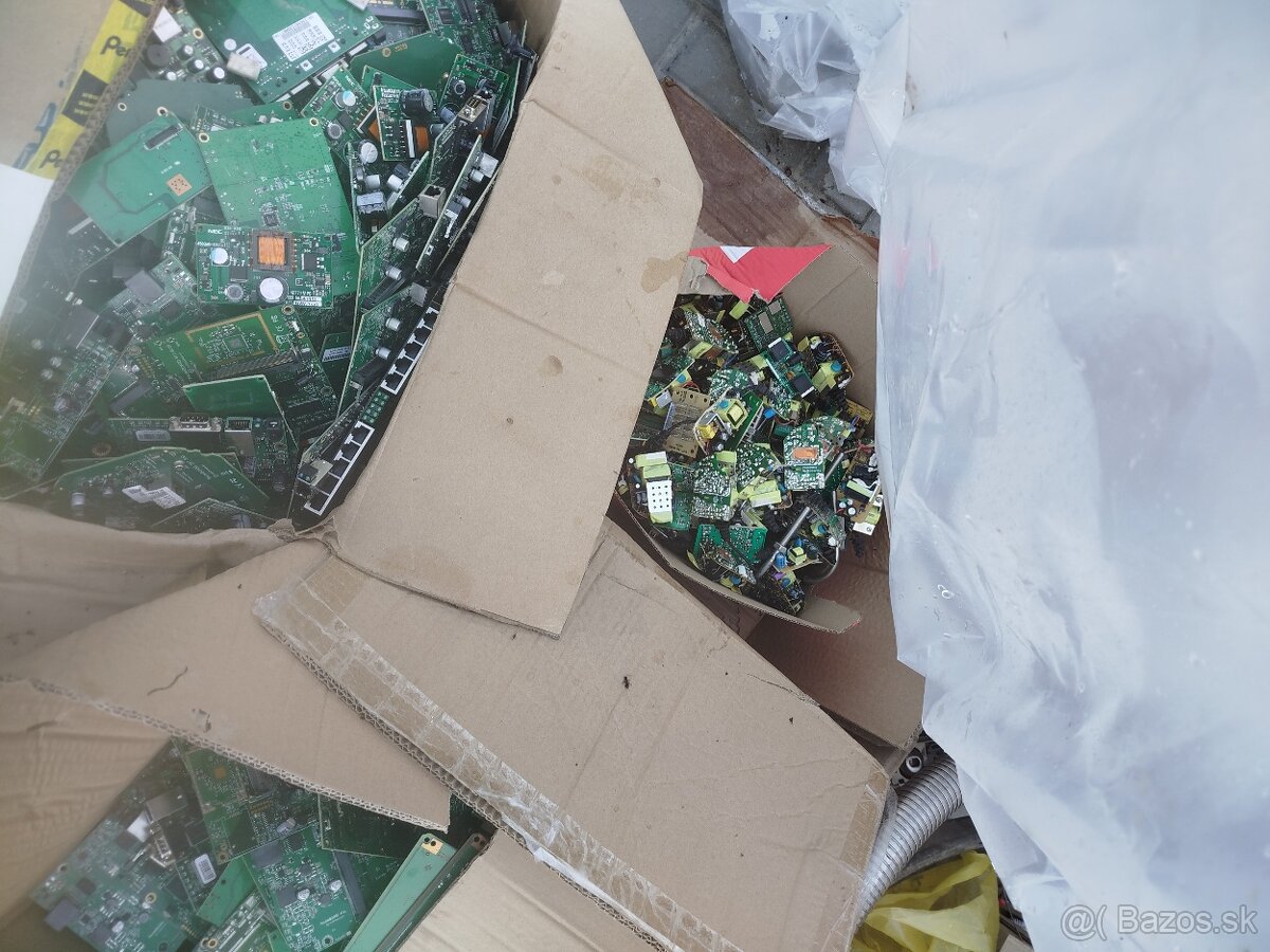 stare dosky elektronika recyklacia pc zdroje