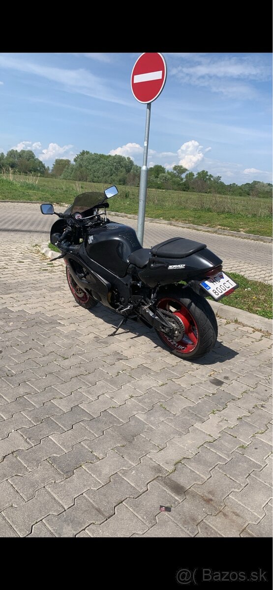 Suzuki GSXR 750 srad - 25kw v TP