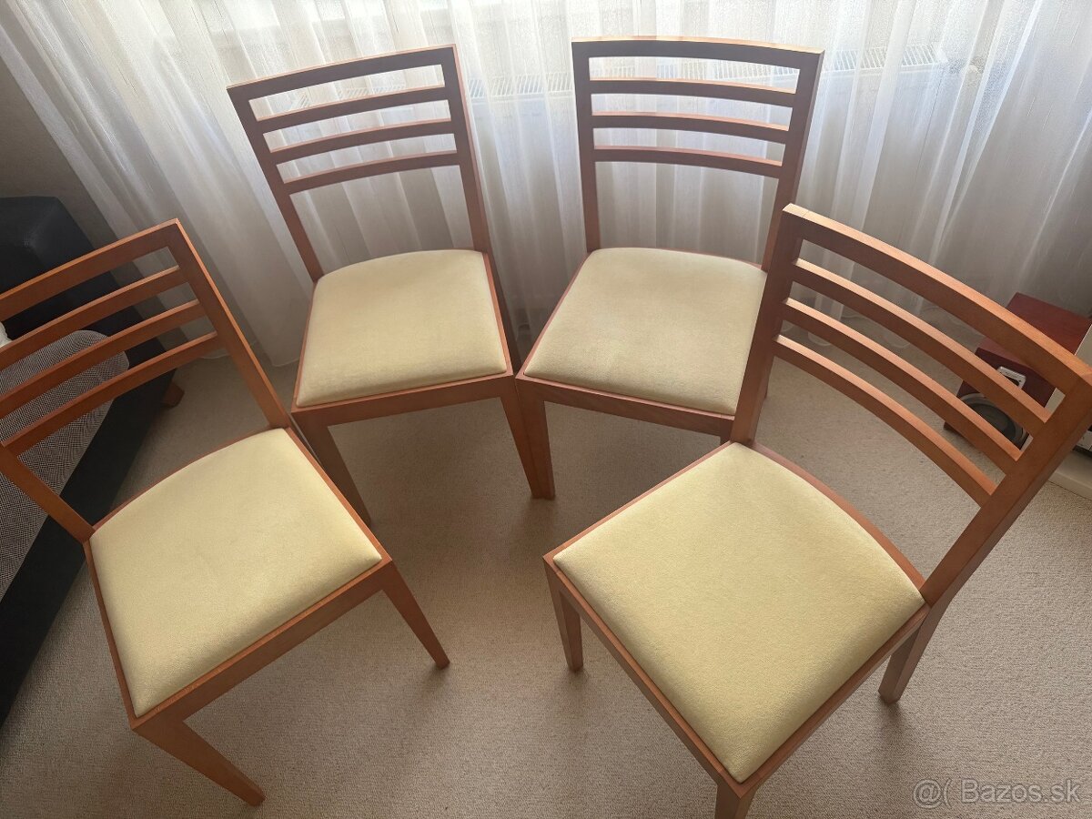 Dizajnové stoličky z masívu Brik – TOP stav