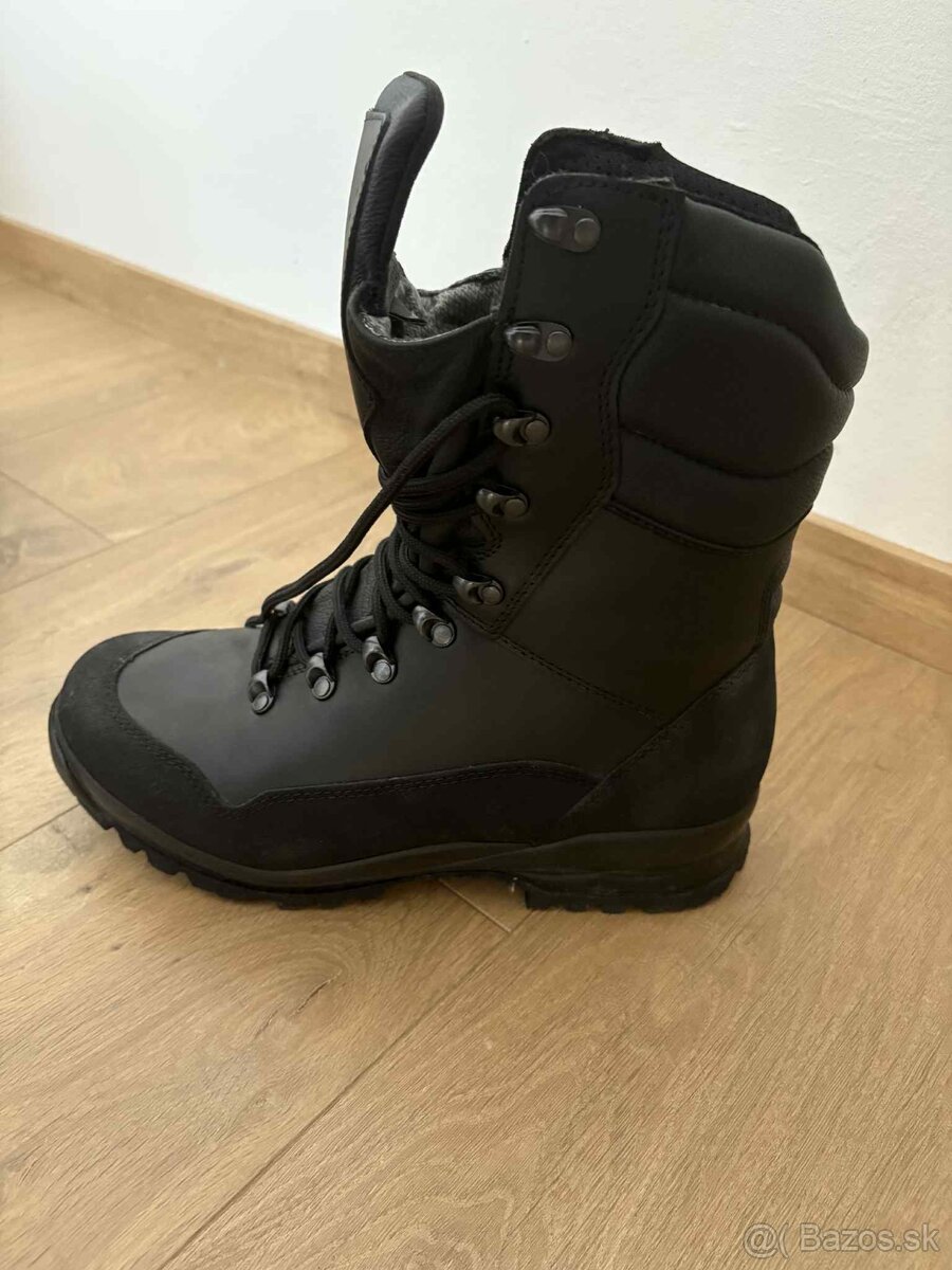 Taktická obuv