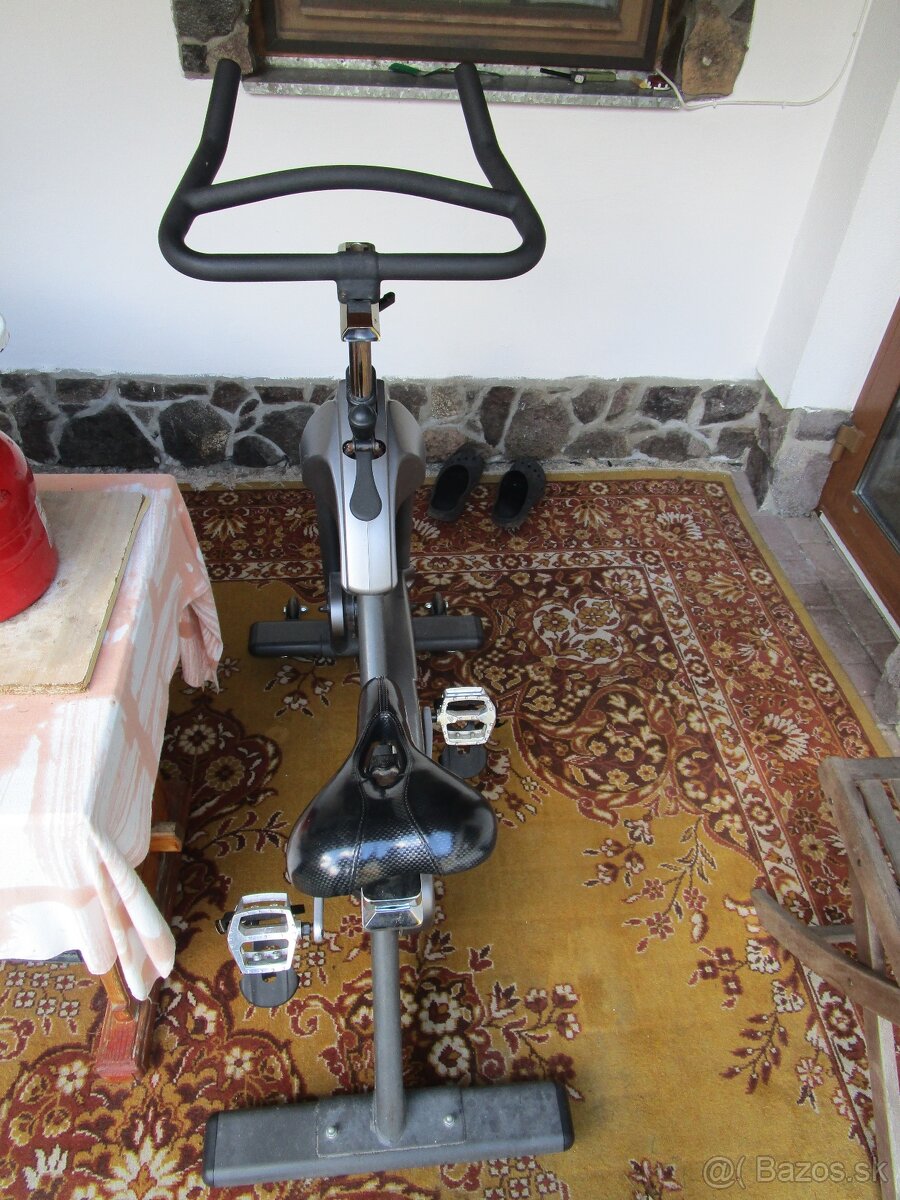 Stacionárny bicykel