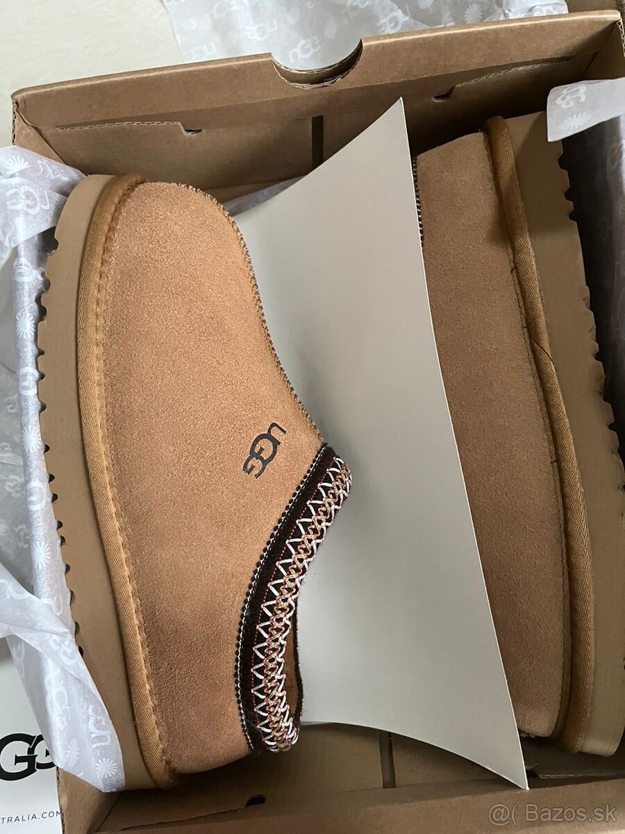 UGG tasman chestnut v.39