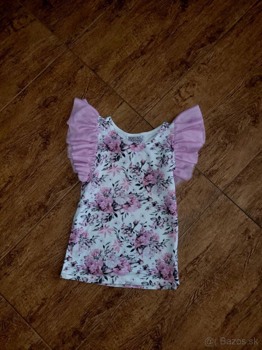 Tričko s ozdobným rukávom