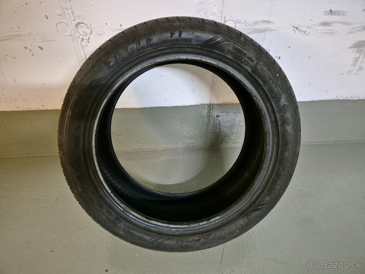 Letná pneu Good Year 235/45R18