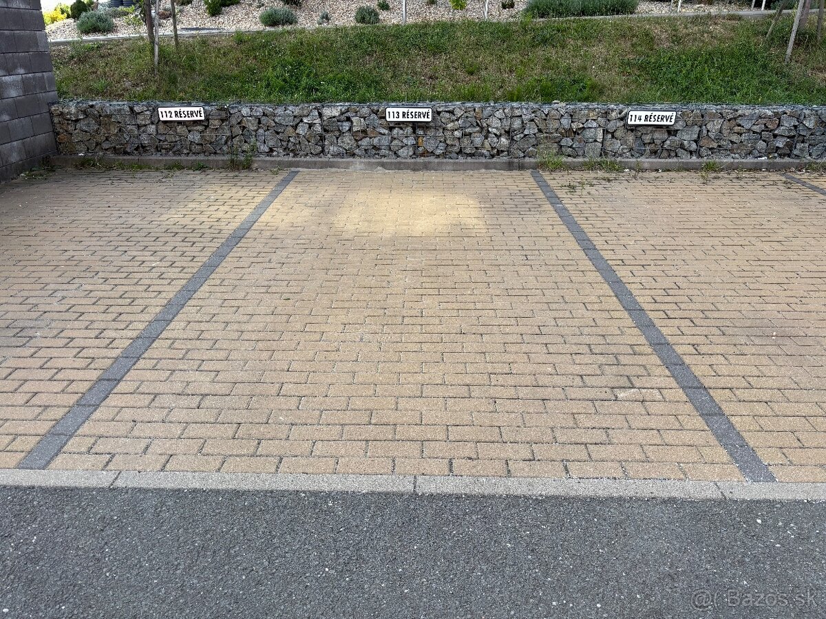 Zelená Straň parkovacie miesta