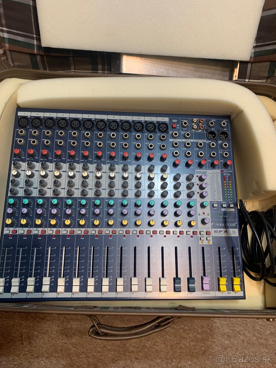 Soundcraft EFX12
