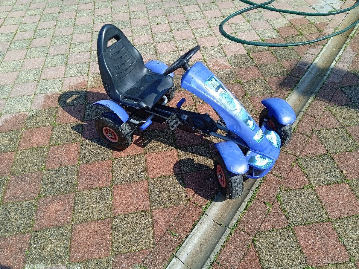 Motokára