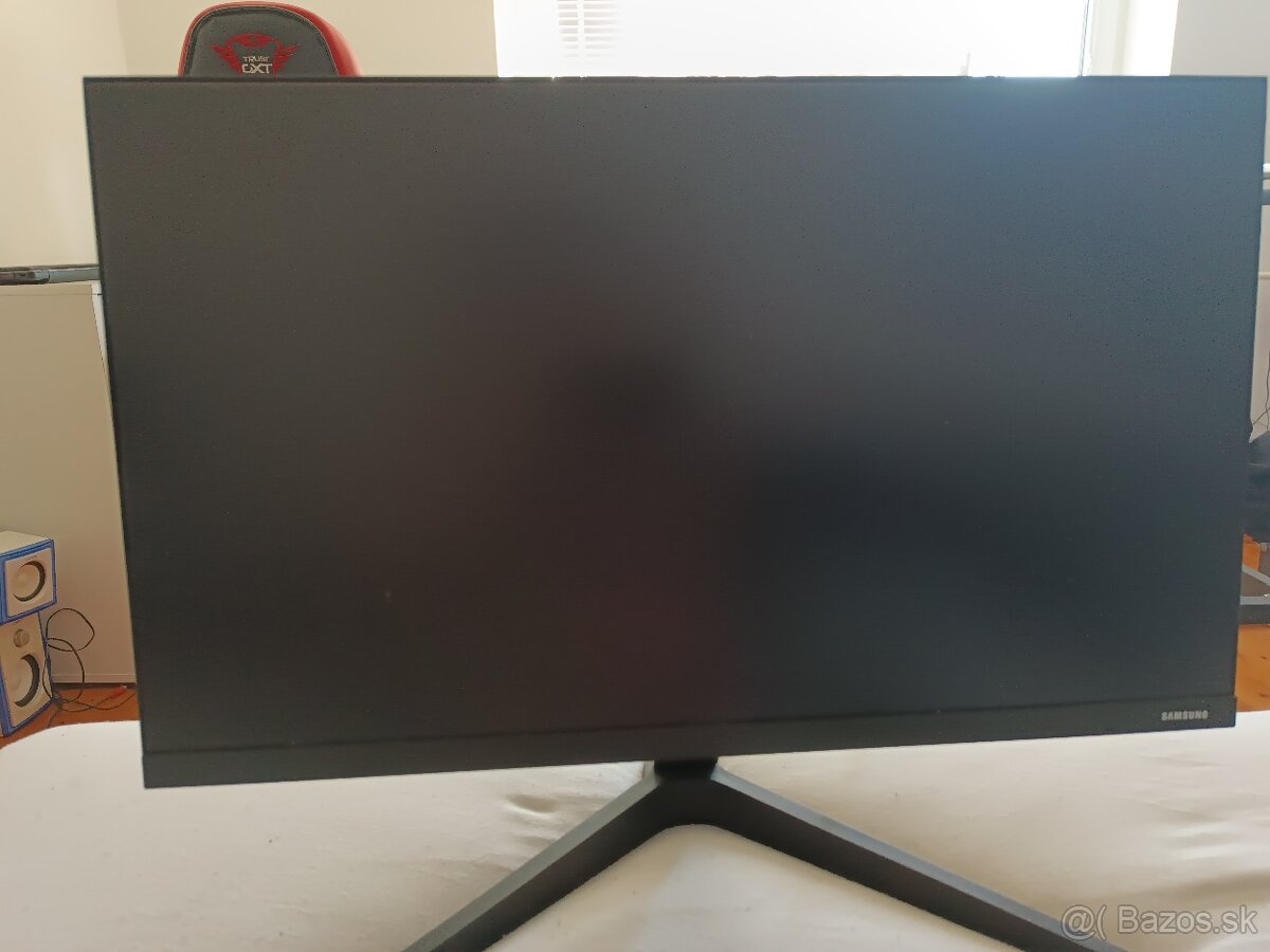 Predám Monitor Samsung F24T370