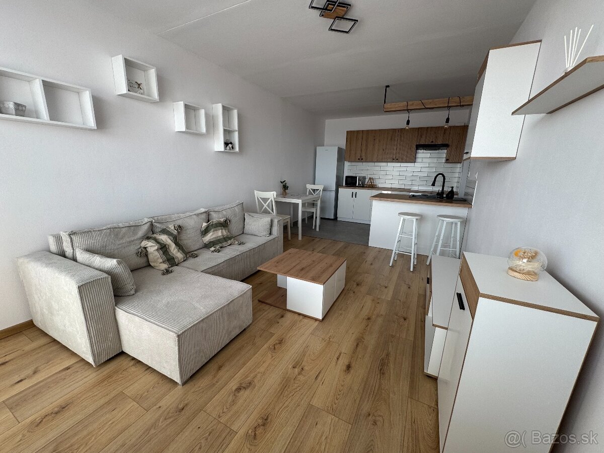 Štýlový 1,5-izbový byt na prenájom s výhľadom na Košice