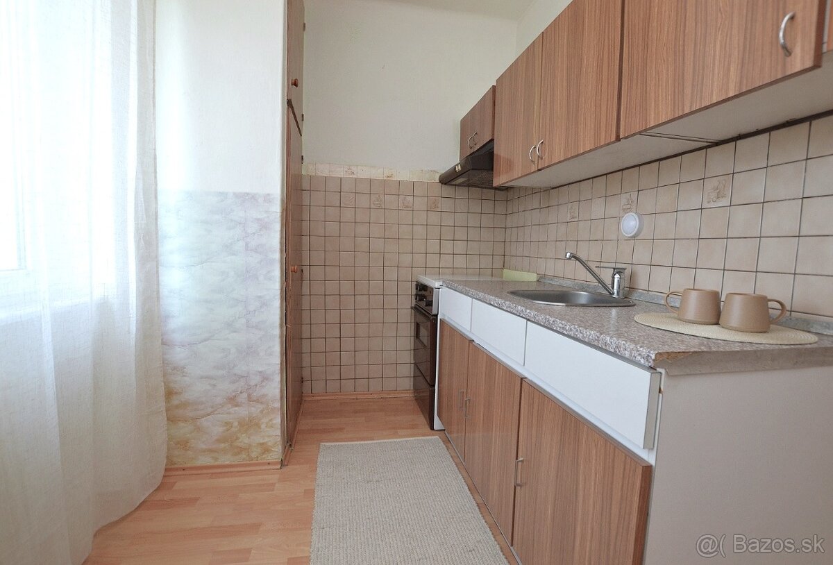 NA PREDAJ | 3 izbový byt s balkónom, 65 m2, centrum mesta