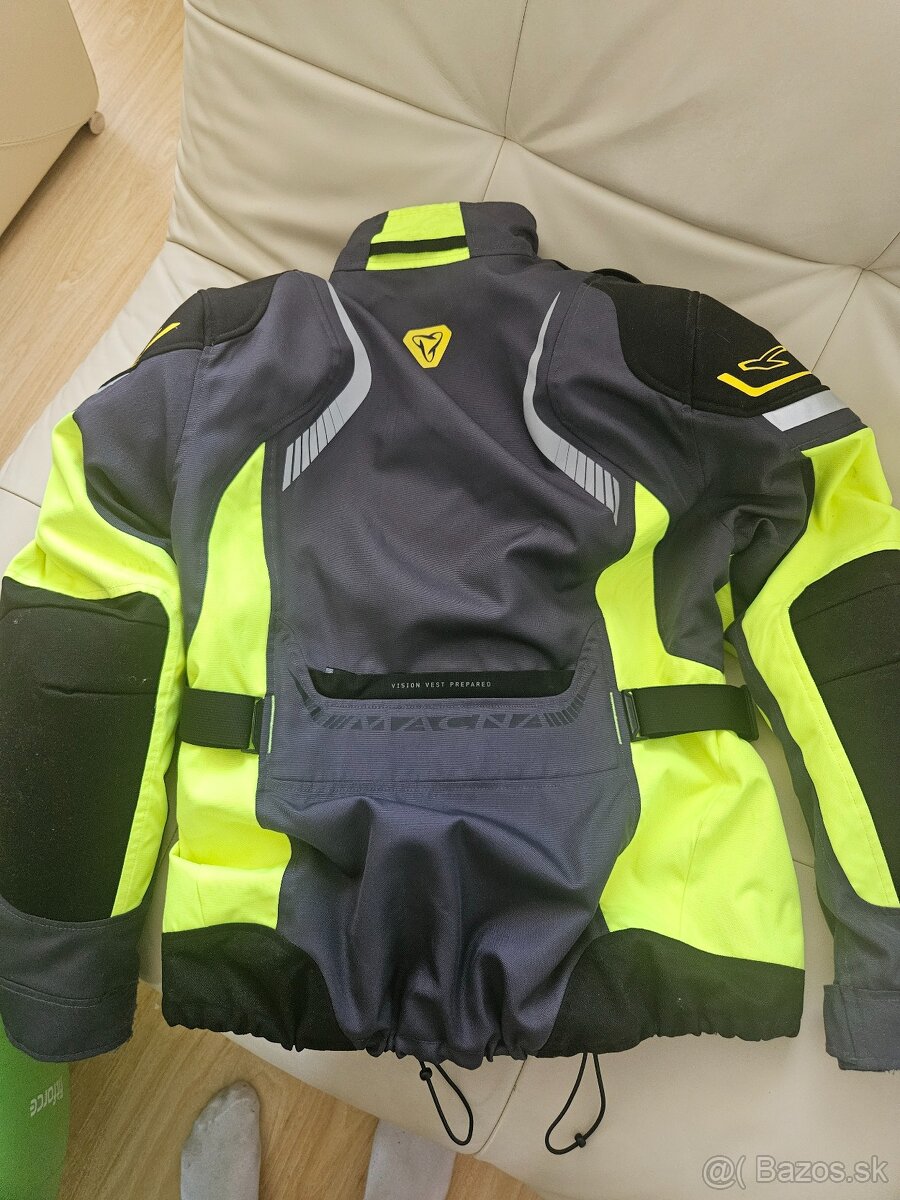 Dámska bunda Macna