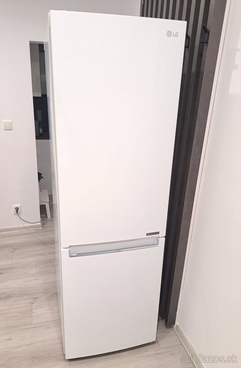 Predaj chladničky s mrazničkou, zn. LG