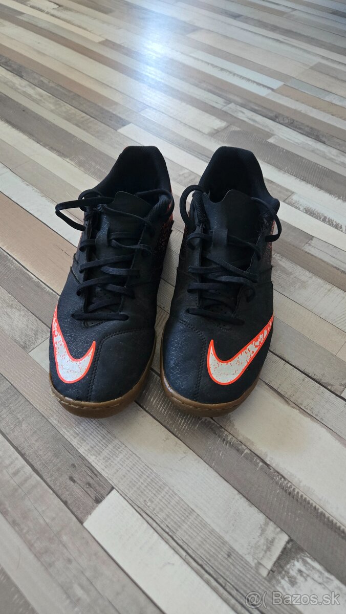 Nike halovky 42,5