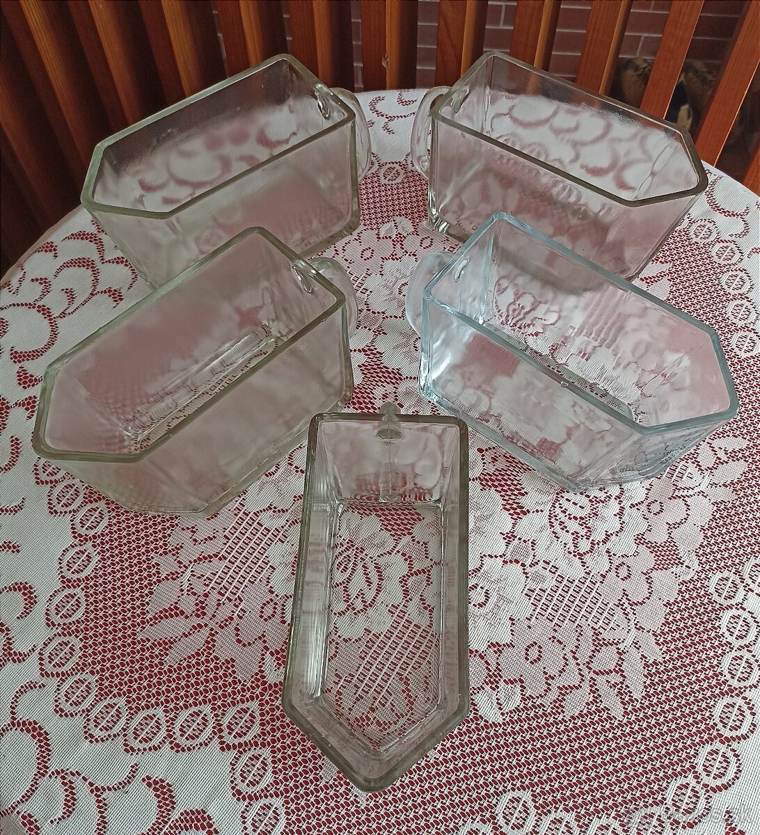 Staré sklenené sufliky