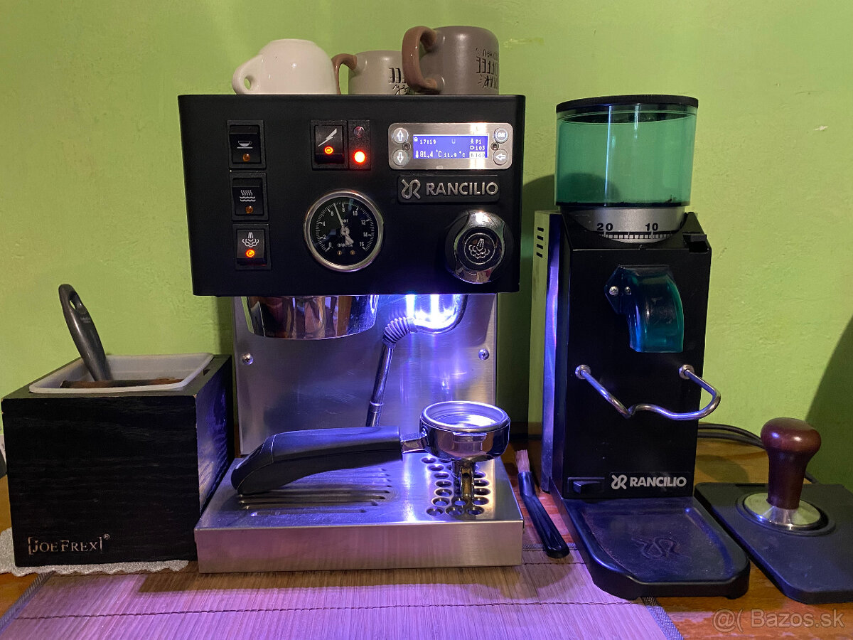 Pákový kávovar Rancilio + mlynček