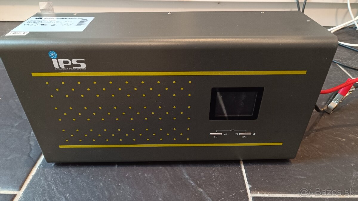 Moderný, špičkovo výkonný plne automatický sínusový záložný